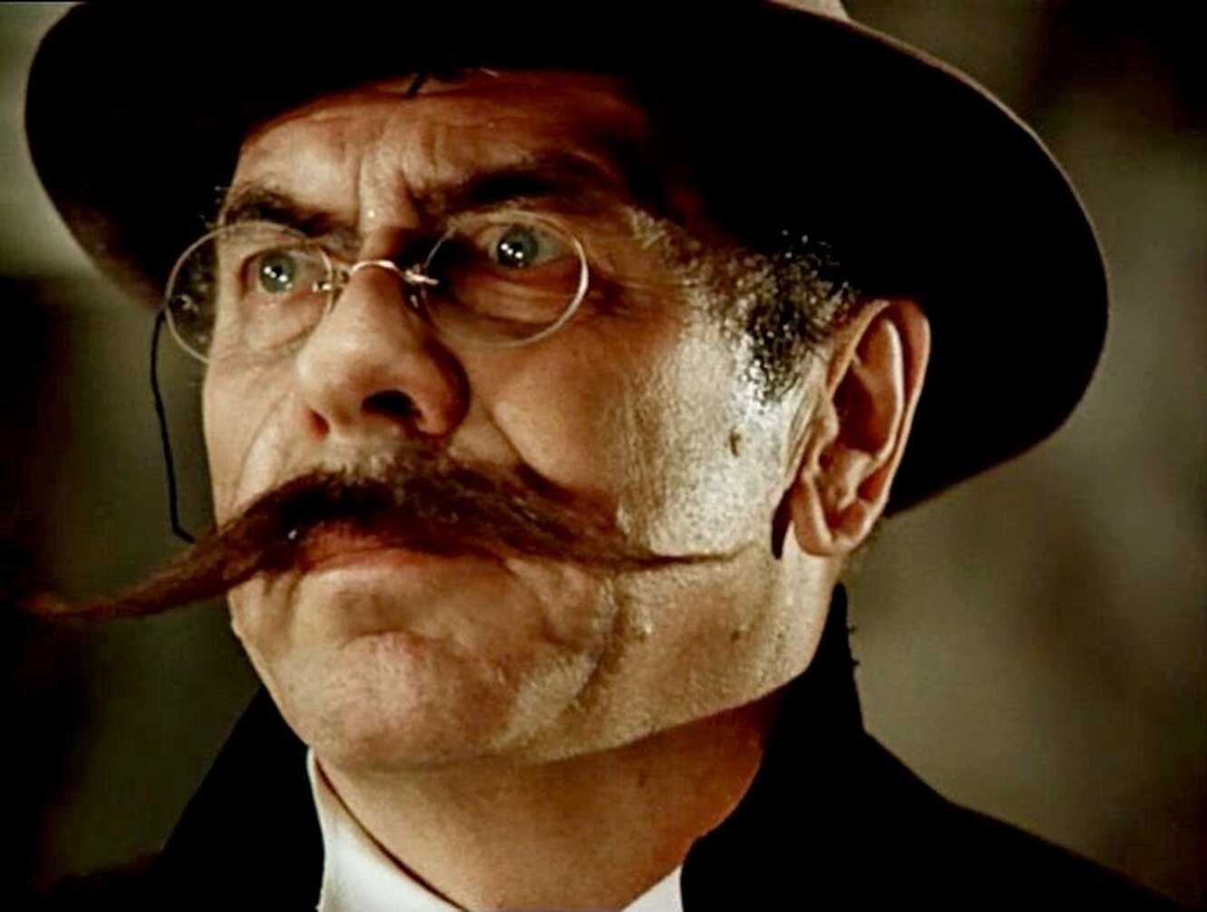 Цитаты и фразы из фильма «12 стульев. илья ильф и евгений петров «двенадцать стульев» - цитаты из книги